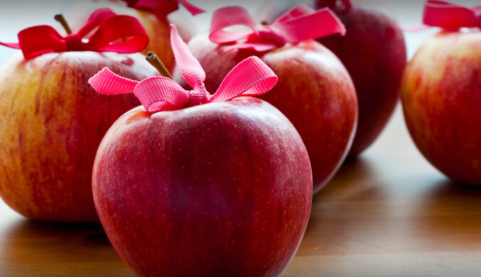 Apple Gifting Day