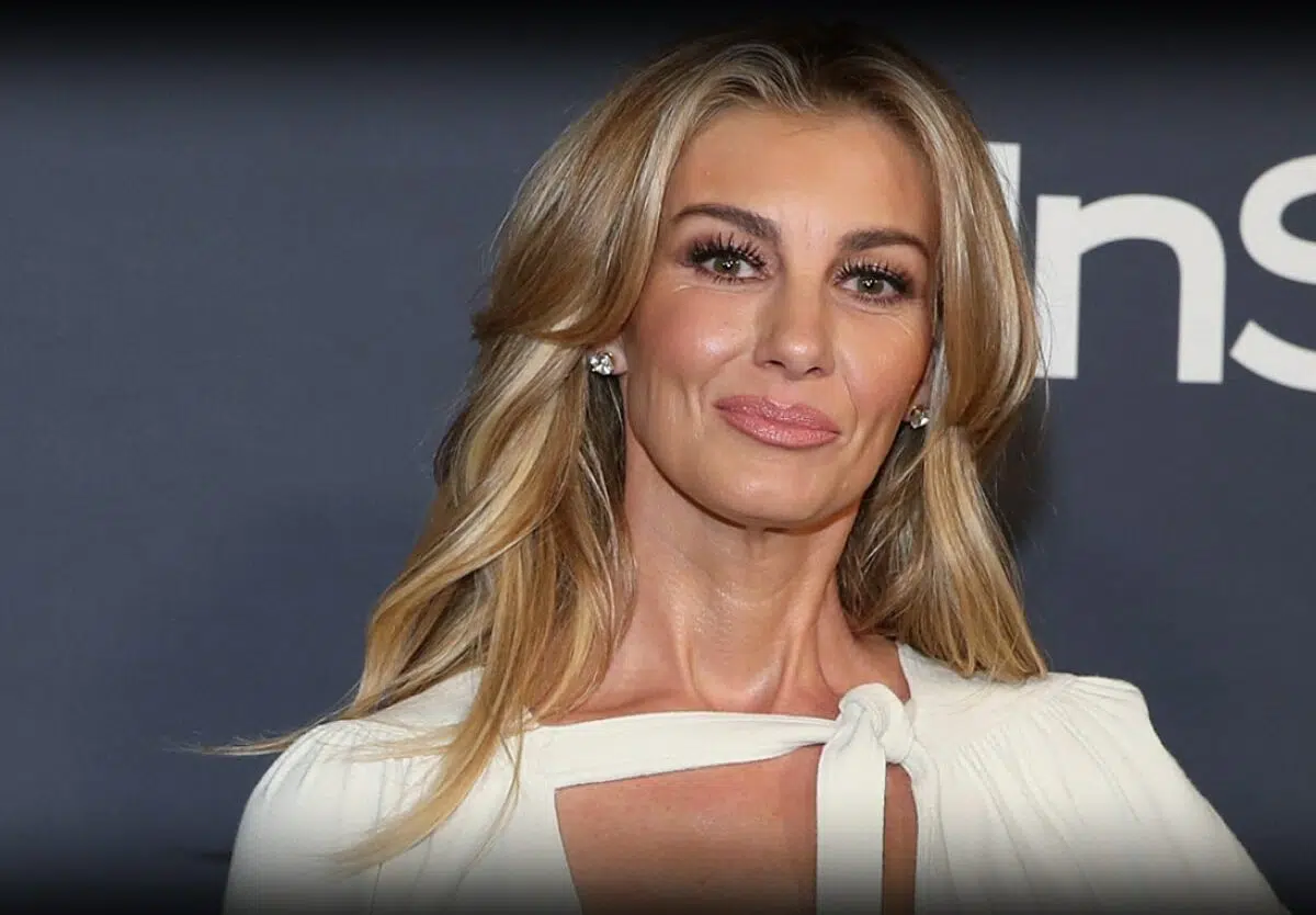 Debunking The Rumors About Faith Hill's Plastic Surgery