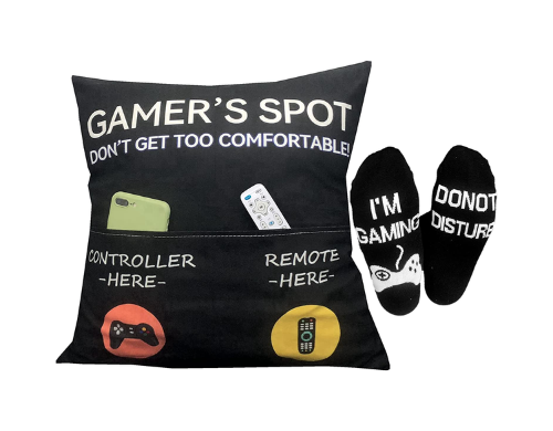 Gamer Gifts for Gamers by ZUYUROU