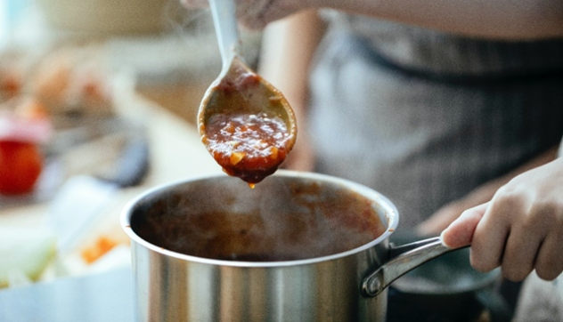 This Small Saucepan Is Ideal for Cooking for One